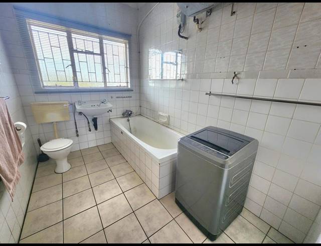 2 BEDROOM APARTMENT FOR SALE IN CRUYWAGEN PARK